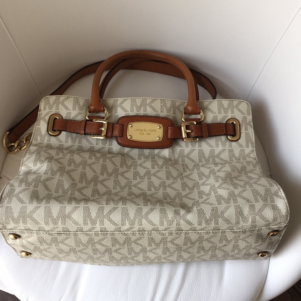 MK purse